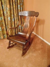 19 C Windsor style Rocker, Oak & Pine