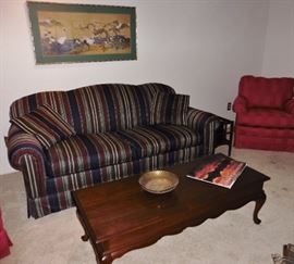 Double sofabed. Ethan Allen coffee table