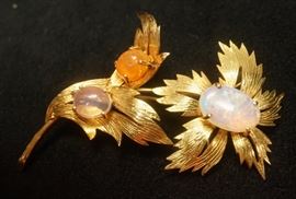 Lot 4 14K J.E. CALDWELL Opal Pin Floral Form with 3 fie