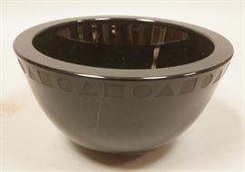 Lot 152 SASAKI Thick Black Glass Bowl. Memphis design. In
