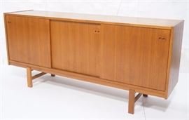Lot 352 3 Sliding Door Danish Teak Credenza Sideboard. Ni
