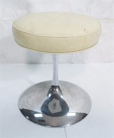 Lot 572 Chrome Tulip Style Base Swivel Stool Cream Vinyl 