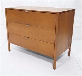 Lot 584 Knoll 3 Drawer Bachelors Chest Dresser. Clean mod