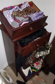 Small Chest of Drawers and Accessories
