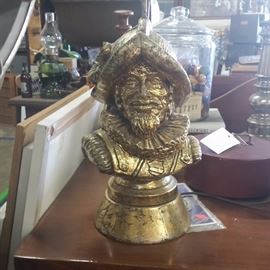 Spanish Conquistador Lamp ... of course in GOLD ...