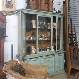 China Cabinet
Painted Ducks