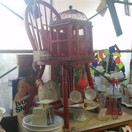 Red Bird Cage
Red Chair
Kitchen
