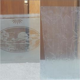 Etched glass window
Molded glass with bamboo