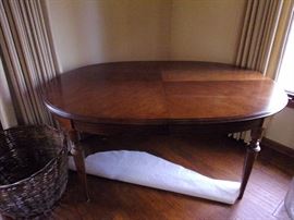 Dining room table