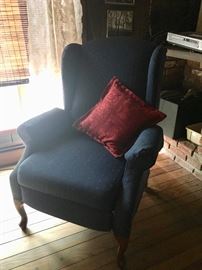 Wing chair