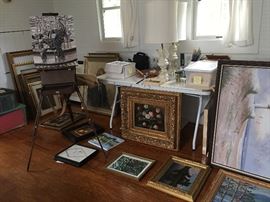 Top of the line Julian Field easel for plein air painting.