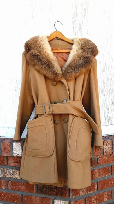 Vintage Wool Camel Hair Coat w/ Fox Fur Collar