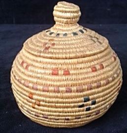  Yupik Squat Lidded Basket 
