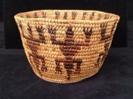 Papago Lizard Design Basket 