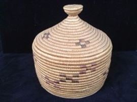 Yupik Lidded Basket With Top Knot 