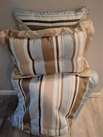 Twin Bedding-comforter, 3 shams