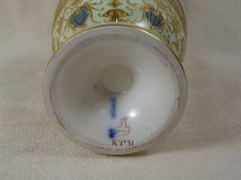 Blue underglaze Berlin cypher and iron red overglaze orb and sceptre mark of Königliche Porzellan Manufaktur.