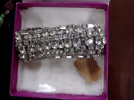 thick cut crystal bracelet