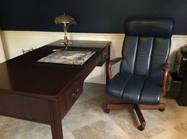 Leather rolling office chair, nice desk