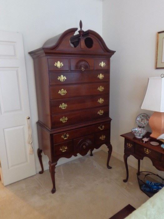 Beautiful highboy by Linke-Taylor , it is perfect condition and a great size, comes in 2 pieces