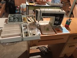 Kenmore Sewing MAchine & LOTS of Attachments