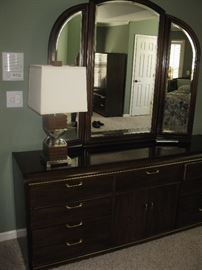 Thomasville dresser with mirror. Measures about: 74" long, 19" wide, 31" high