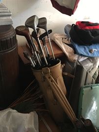  Vintage golf clubs 