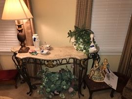Another entry/sofa table 