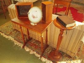 oak table, wood boxes