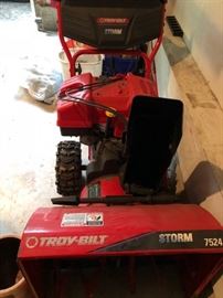 Excellent condition Troy-Bilt snow blower