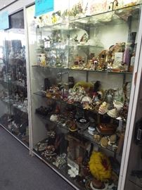 vintage antique perfume collectibles jewelry 30% off holidays weddings 