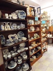 antique vintage chinese blue And white plate plates china 30% 0ff