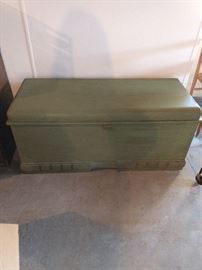 This hope chest is beautiful!
