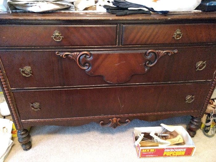 Great dresser in perfect condition!