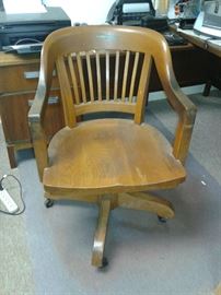 Vintage Retired Antique Office Bankers Lawyer Teacher Wood Swivel Desk Chair, SOLID and sturdy wood!