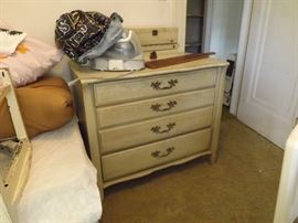3 Drawer Dresser