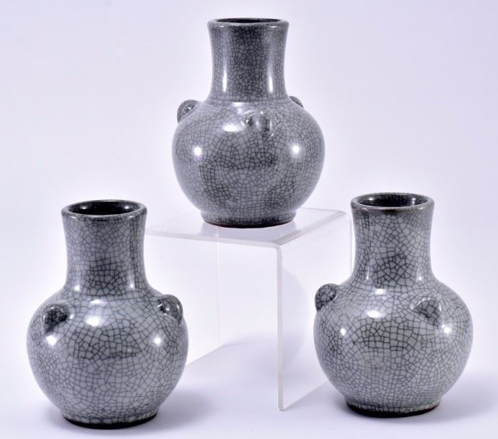 Lot 40: Three Ge Ware Oriental Vases