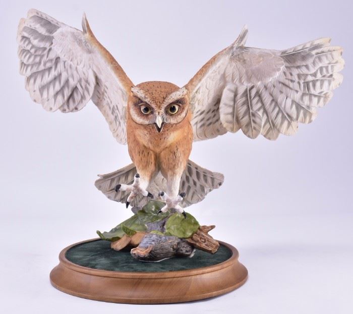 Lot 54: Porcelain Handpainted Franklin Mint Screech Owl