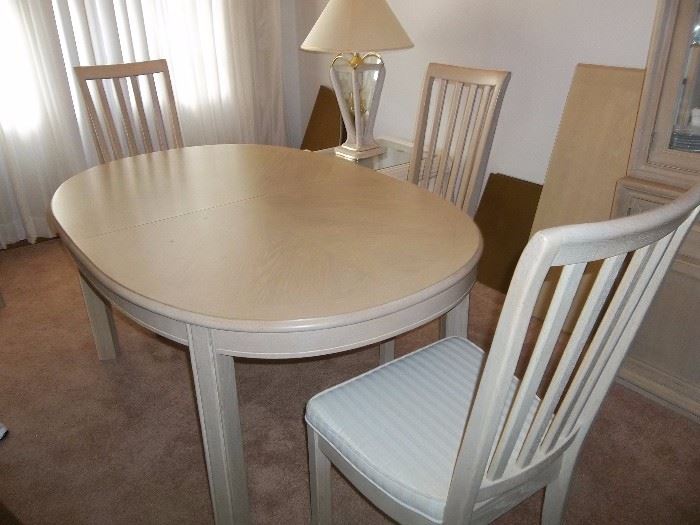 Dining Room Table, 4 Chairs with Leaves