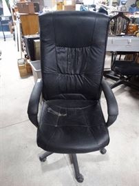 Swivel Office Chair on casters