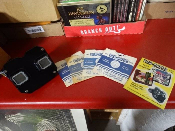 View Master w/4 slides & Sears lighted slide viewer