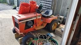 Allis 915 Lawn mower