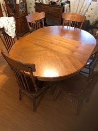 Very nice table and chairs.