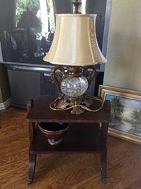 Nice 2 tier table with lamp