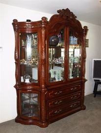 China cabinet with storage