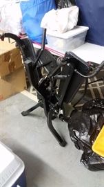 thigh stretching machine