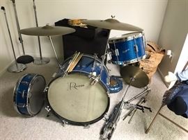 vintage drum set