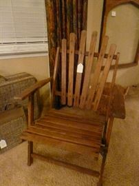 Vintage Wood Slat Fan-Back Chair