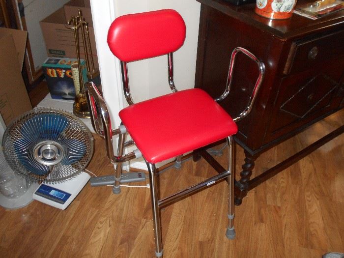 Handicapped assist chair