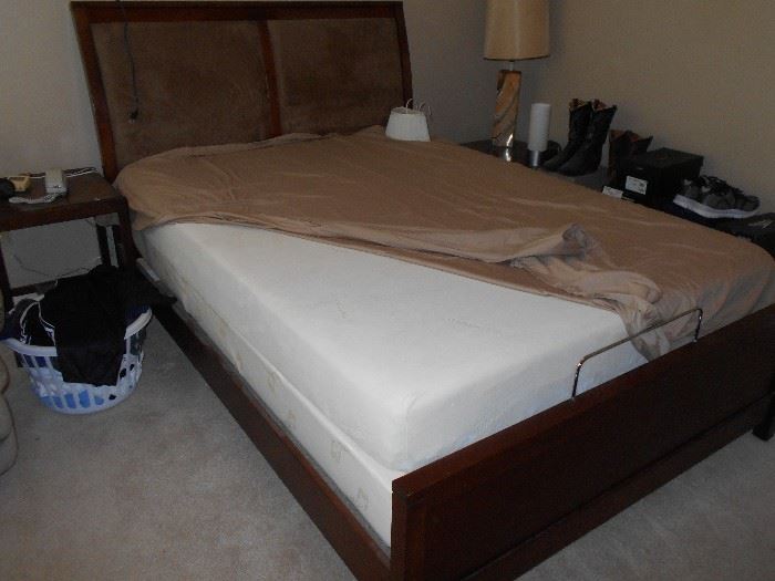 great bed with a Tempurpedic mattress